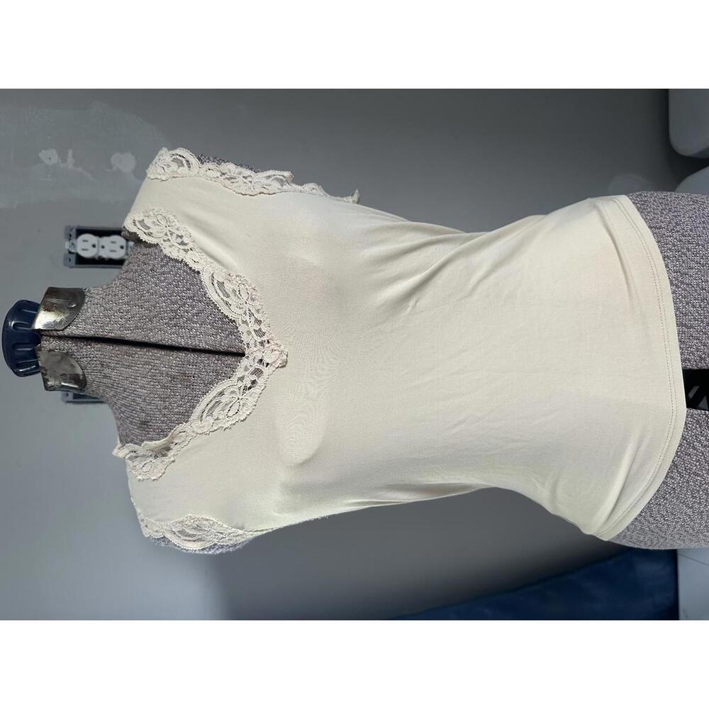 Women's Only Hearts N.Y.C. Tan Lace trimmed Tank Medium